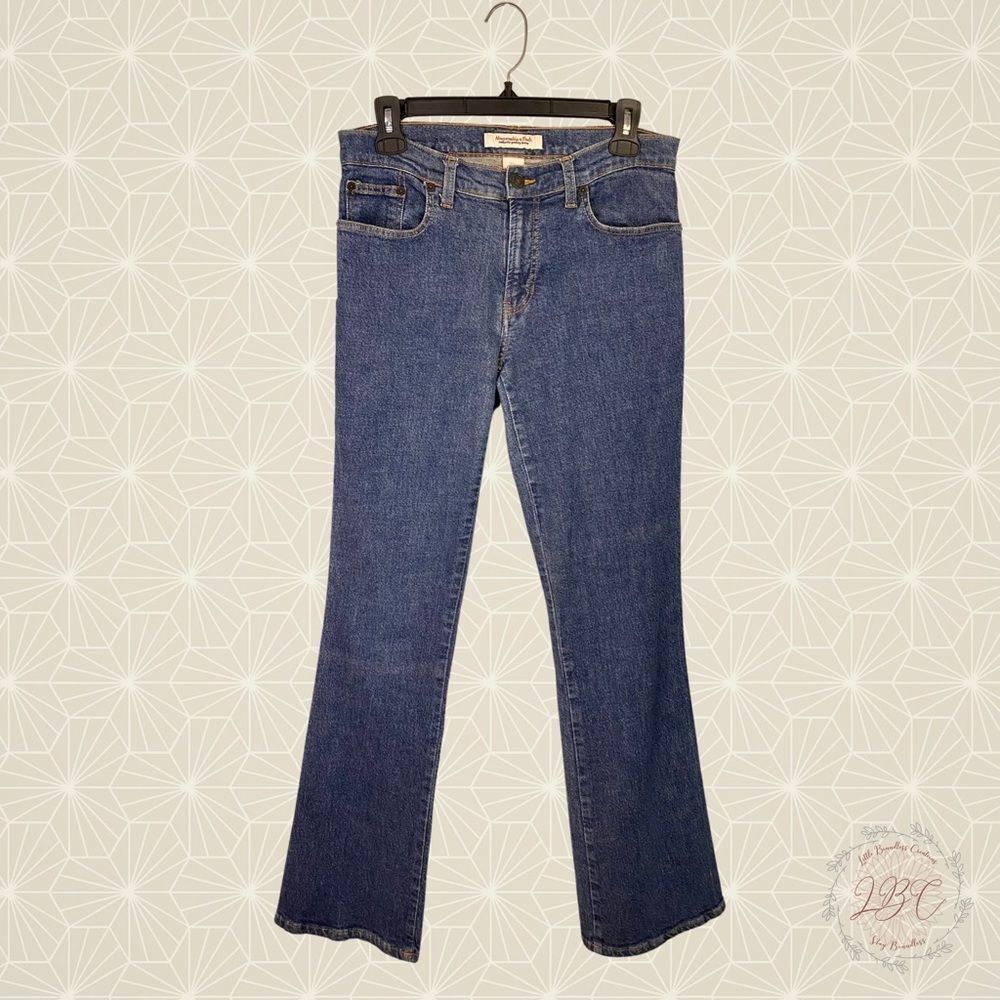 Vintage Abercrombie & Fitch Low Rise Flare Jeans Medium Wash. Size 4.